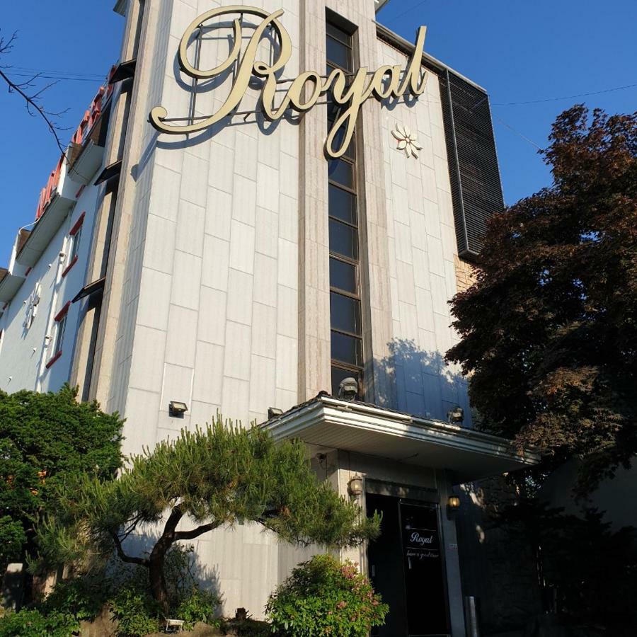 Pocheon Royal Hotel Buitenkant foto