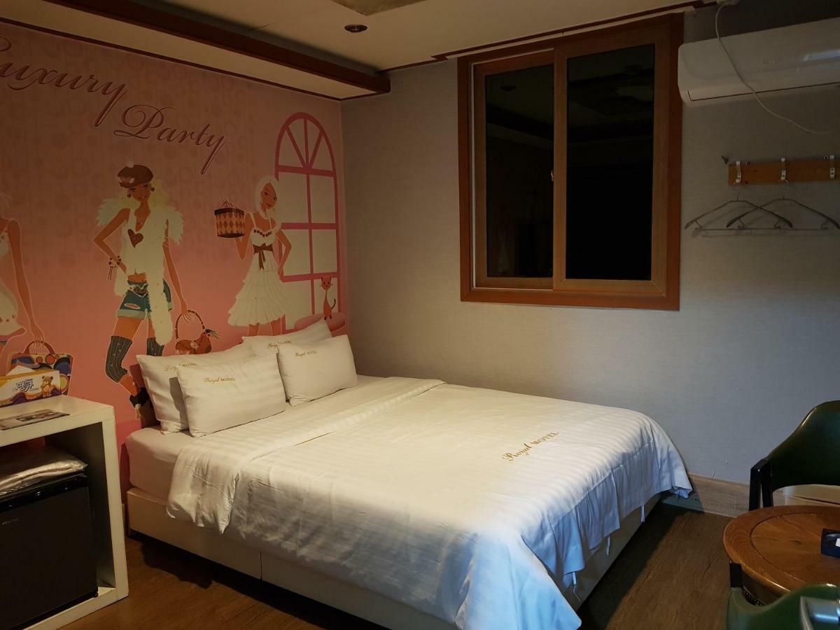 Pocheon Royal Hotel Buitenkant foto