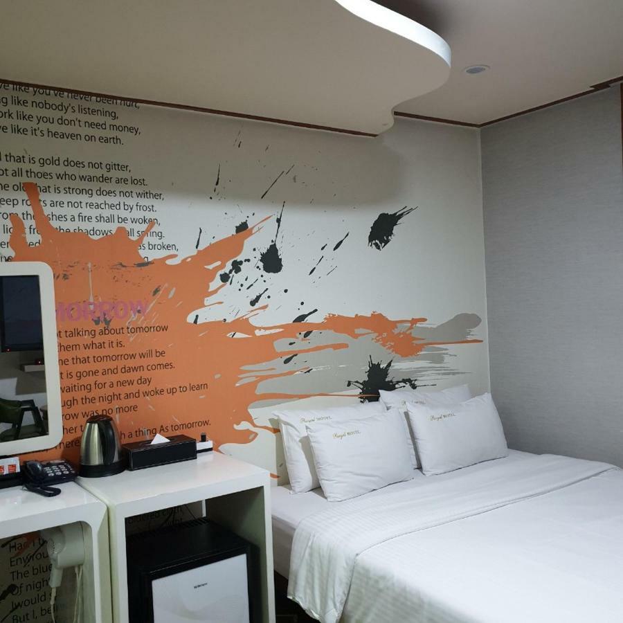 Pocheon Royal Hotel Buitenkant foto
