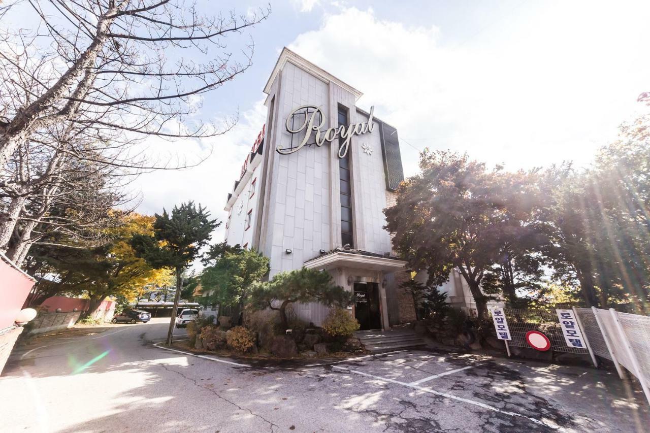 Pocheon Royal Hotel Buitenkant foto