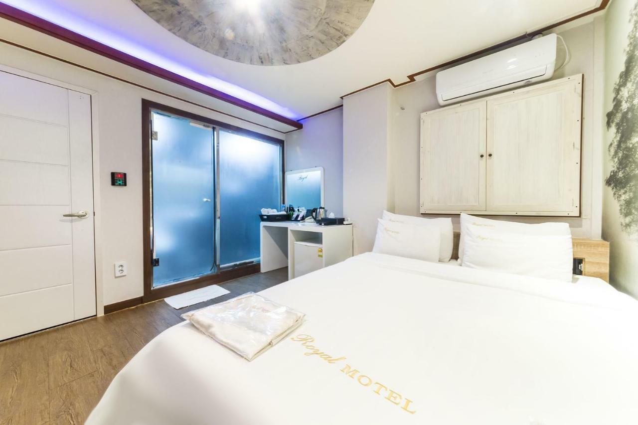 Pocheon Royal Hotel Buitenkant foto